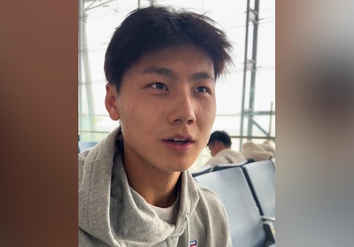 為何半場過后不久被換下？毛偉杰：兩條腿特別緊，李導(dǎo)怕我受傷
