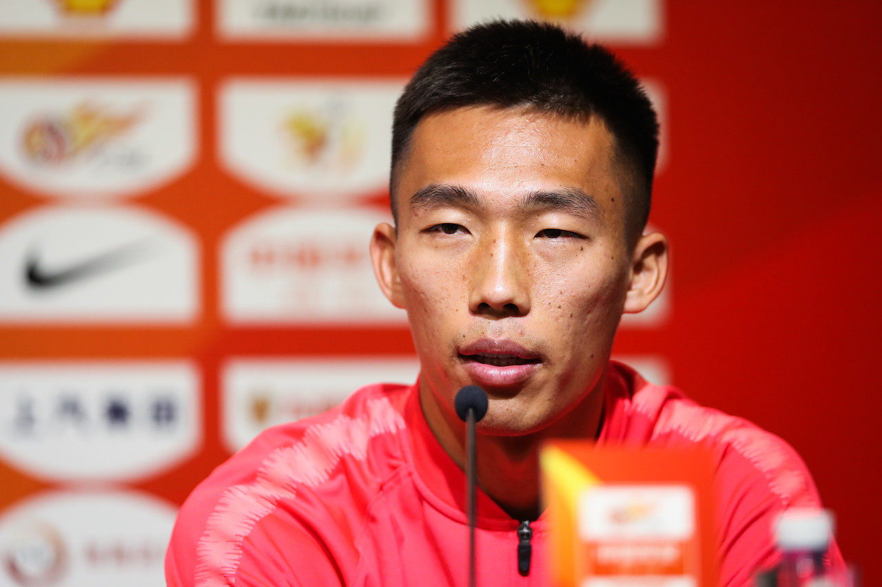  東體：劉小龍已前往西海岸報到 大連方面一直對劉祝潤、賀慣有意